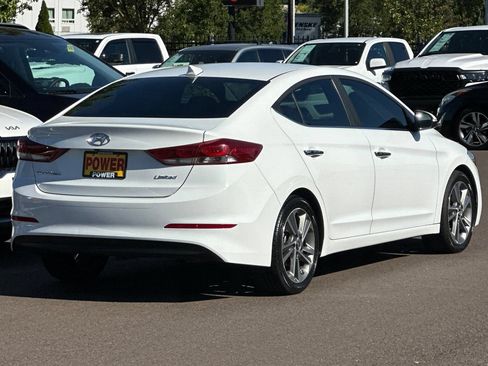 Used 2017 Hyundai Elantra Limited FWD image 4
