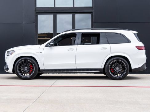 Used 2025 Mercedes-Benz GLS 63 AMG 4MATIC image 9