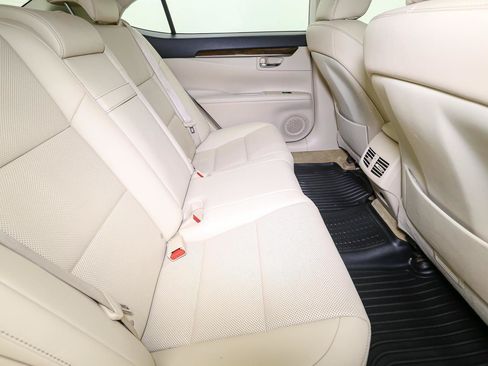 Used 2015 Lexus ES 350 w/ Premium Package FWD image 19