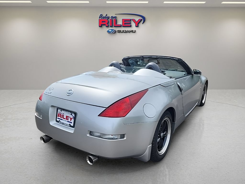 Used 2005 Nissan 350Z Enthusiast RWD image 10