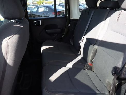 Used 2024 Jeep Wrangler Unlimited AWD/4WD image 16