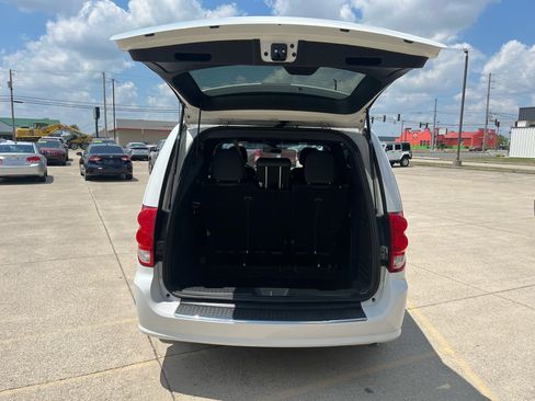 Used 2019 Dodge Grand Caravan GT image 7