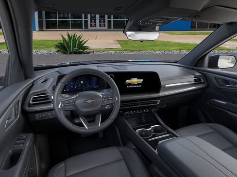 New 2026 Chevrolet Traverse LT w/ Sun and Wheel Package image 15