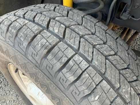 Used 2014 Ford F250 XL w/ Snow Plow Prep Package AWD/4WD image 15