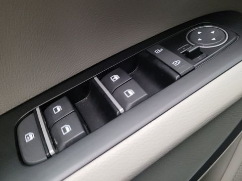 Used 2025 Kia Soul LX image 27