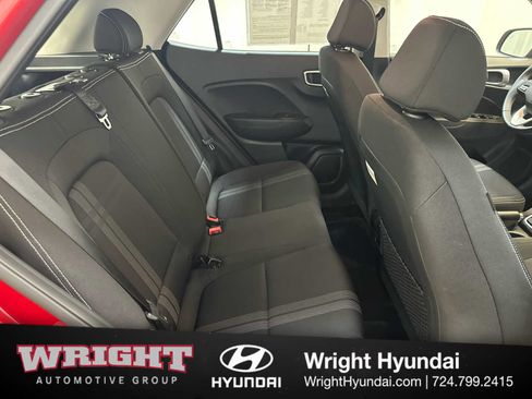Certified 2025 Hyundai Venue SEL image 16