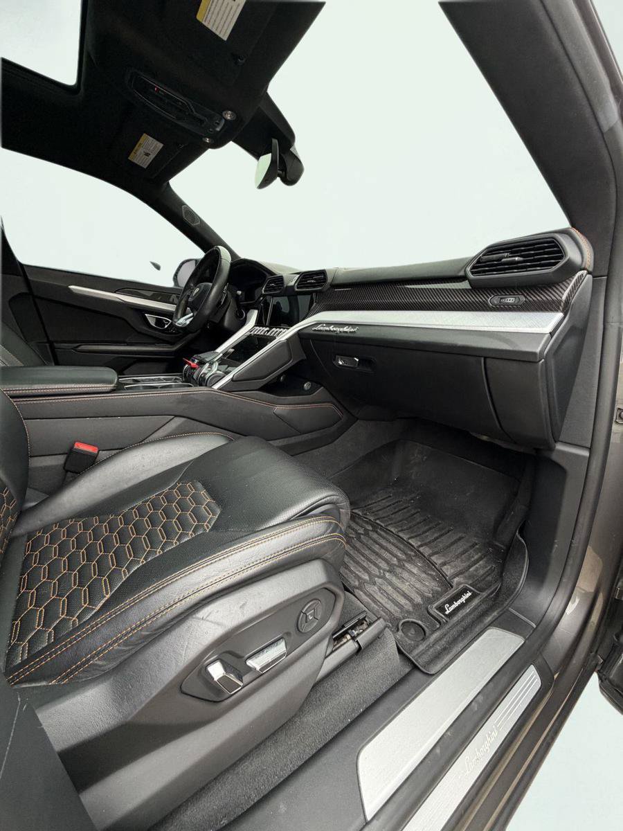 Used 2021 Lamborghini Urus AWD/4WD image 8
