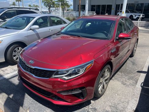 Certified 2019 Kia Optima S FWD image 1