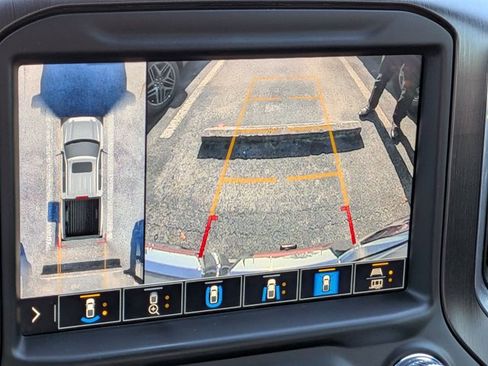 Used 2021 GMC Sierra 1500 AT4 w/ AT4 Premium Package AWD/4WD image 12