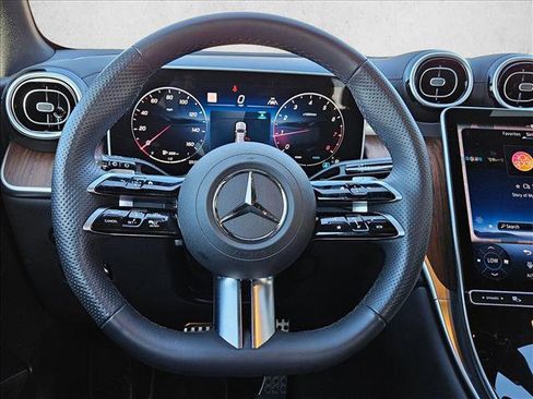 Certified 2025 Mercedes-Benz GLC 300 image 11