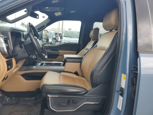 Used 2023 Ford F350 Lariat w/ Lariat Ultimate Package AWD/4WD image 8