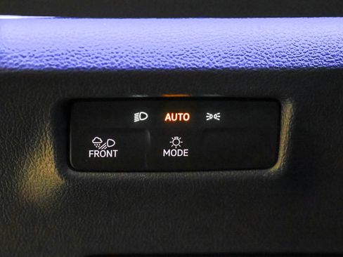 Used 2026 Volkswagen Tiguan SEL R-Line AWD/4WD image 22