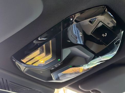 Used 2025 BMW X3 xDrive30i w/ Convenience Package image 23