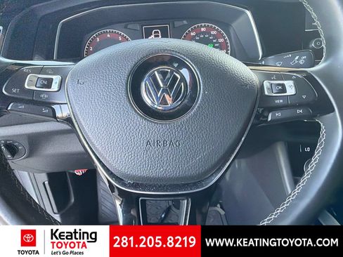Used 2020 Volkswagen Jetta R-Line FWD image 11
