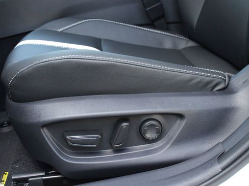 New 2026 Toyota Camry SE AWD/4WD image 14