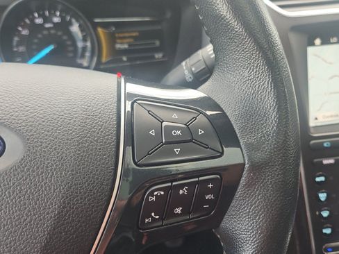 Used 2019 Ford Explorer Limited w/ Class III Trailer Tow Package FWD image 19