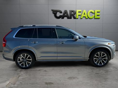 Used 2019 Volvo XC90 T5 Momentum w/ Multimedia Package AWD/4WD image 13