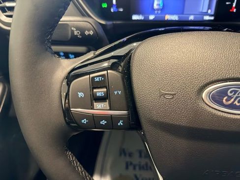 Used 2025 Ford Escape Active w/ Cold Weather Package image 19