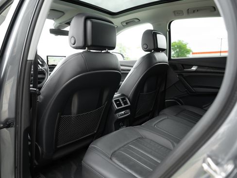 Used 2018 Audi Q5 2.0T Premium Plus w/ Premium Plus Package AWD/4WD image 25