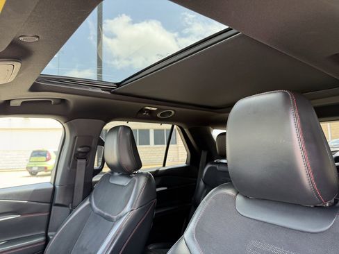 Certified 2025 Ford Explorer ST AWD/4WD image 24