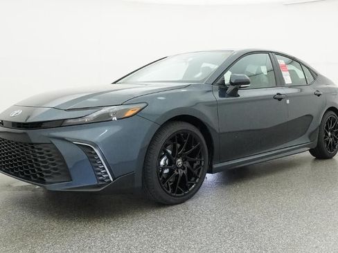 New 2026 Toyota Camry SE FWD image 17