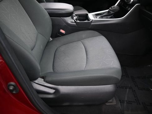 Used 2020 Toyota RAV4 XLE w/ Convenience Package image 40