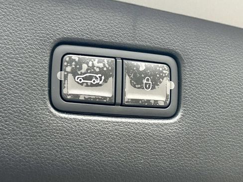 New 2026 Genesis GV70 2.5T Advanced image 13