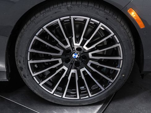 New 2026 BMW 760i xDrive w/ Executive Package AWD/4WD image 9