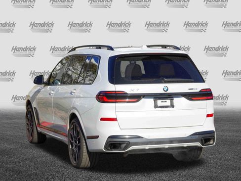 Used 2025 BMW X7 xDrive40i w/ M Sport Package image 6