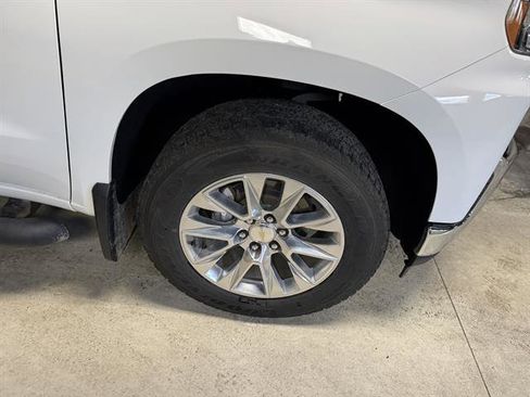 Used 2021 Chevrolet Silverado 1500 LTZ w/ LTZ Premium Package AWD/4WD image 6