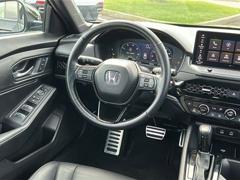 Used 2025 Honda Accord Sport image 24