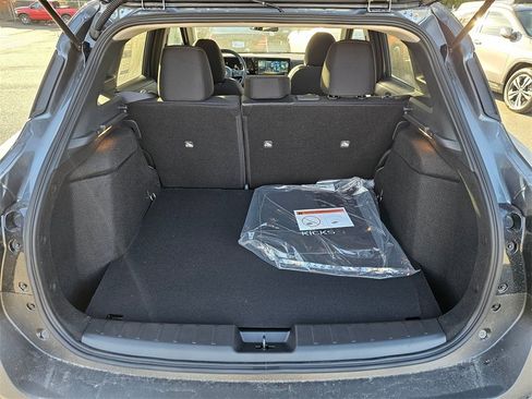 New 2026 Nissan Kicks SV w/ SV Premium Package image 23