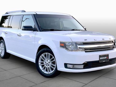 Used 2018 Ford Flex SEL w/ Equipment Group 202A AWD/4WD image 3