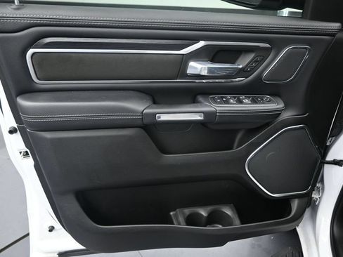 Used 2024 RAM 1500 Laramie AWD/4WD image 11
