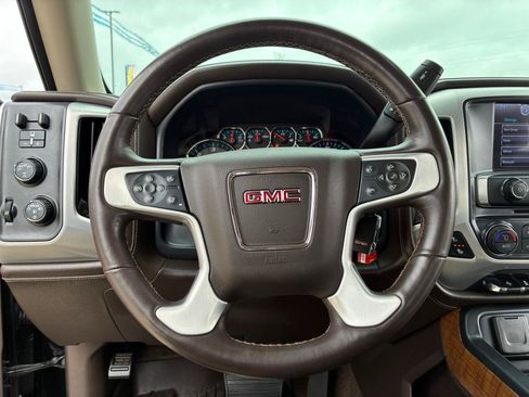Used 2017 GMC Sierra 1500 SLT AWD/4WD image 16