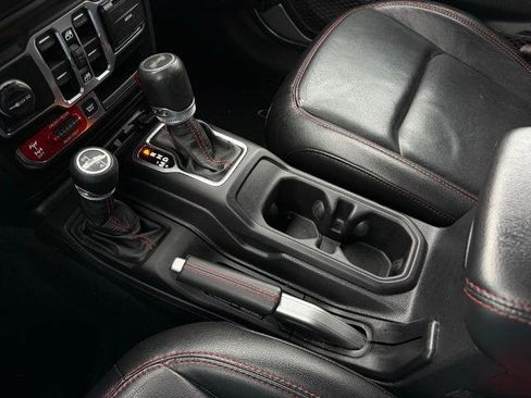 Used 2020 Jeep Wrangler Unlimited Rubicon w/ LED Lighting Group AWD/4WD image 20