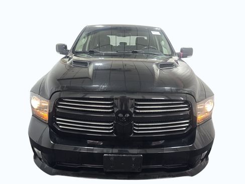Used 2017 RAM 1500 Sport w/ Black Ram 1500 Sport Group AWD/4WD image 2