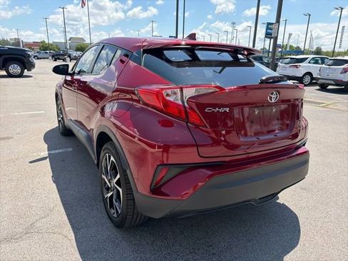 Used 2018 Toyota C-HR XLE FWD image 6