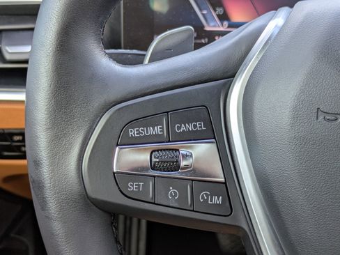 Used 2023 BMW 330i Sedan w/ Premium Package image 30