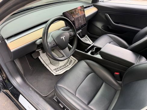 Used 2019 Tesla Model 3 Mid Range RWD image 25