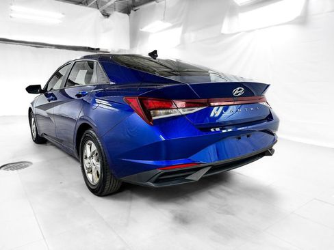 Used 2021 Hyundai Elantra SE image 4