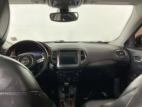 Used 2018 Jeep Compass Trailhawk AWD/4WD image 24