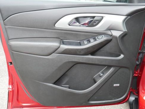 Used 2022 Chevrolet Traverse LT w/ LT Premium Package AWD/4WD image 14