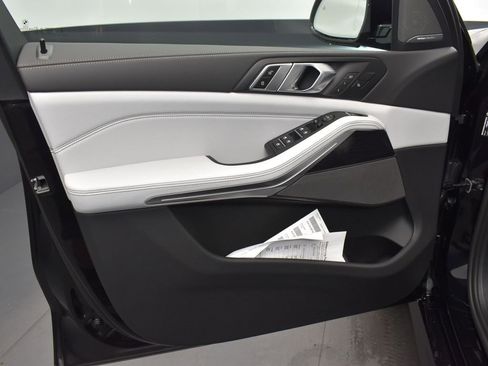 New 2026 BMW X5 sDrive40i w/ M Sport Package image 11