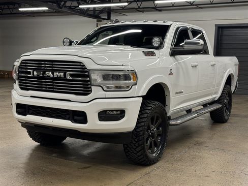 Used 2020 RAM 3500 Laramie AWD/4WD image 3