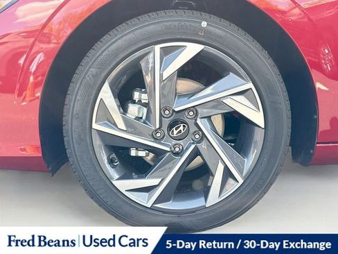 Used 2025 Hyundai Elantra Sport FWD image 30