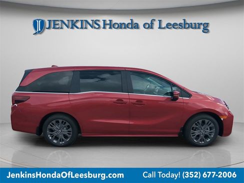 New 2026 Honda Odyssey Touring image 2