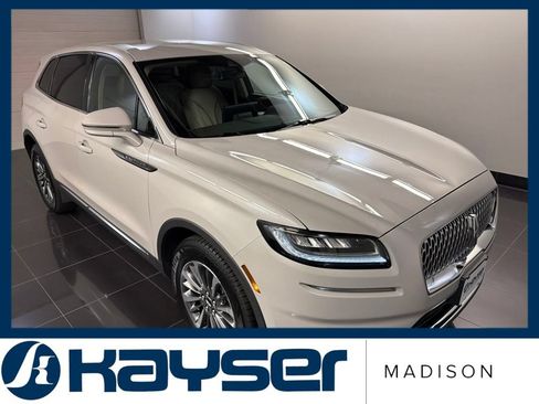 Used 2023 Lincoln Nautilus FWD image 1