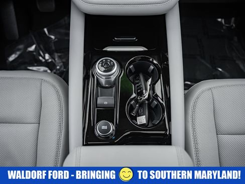 Certified 2025 Ford Explorer Platinum w/ Ultimate Package image 29