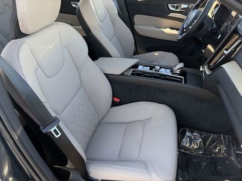 New 2026 Volvo XC60 B5 Core AWD/4WD image 12